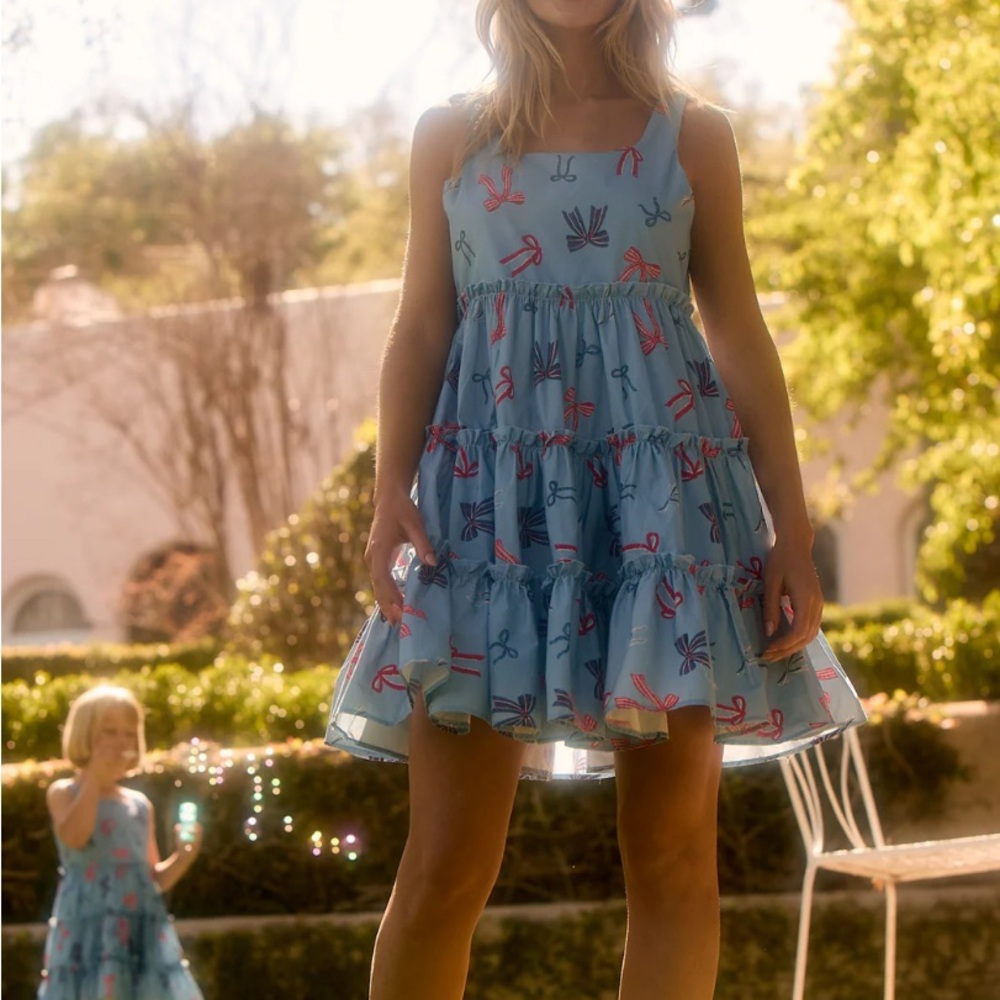 🆕 Ivy City Co Phoebe Dress in Bows - - Picture 2 of 3